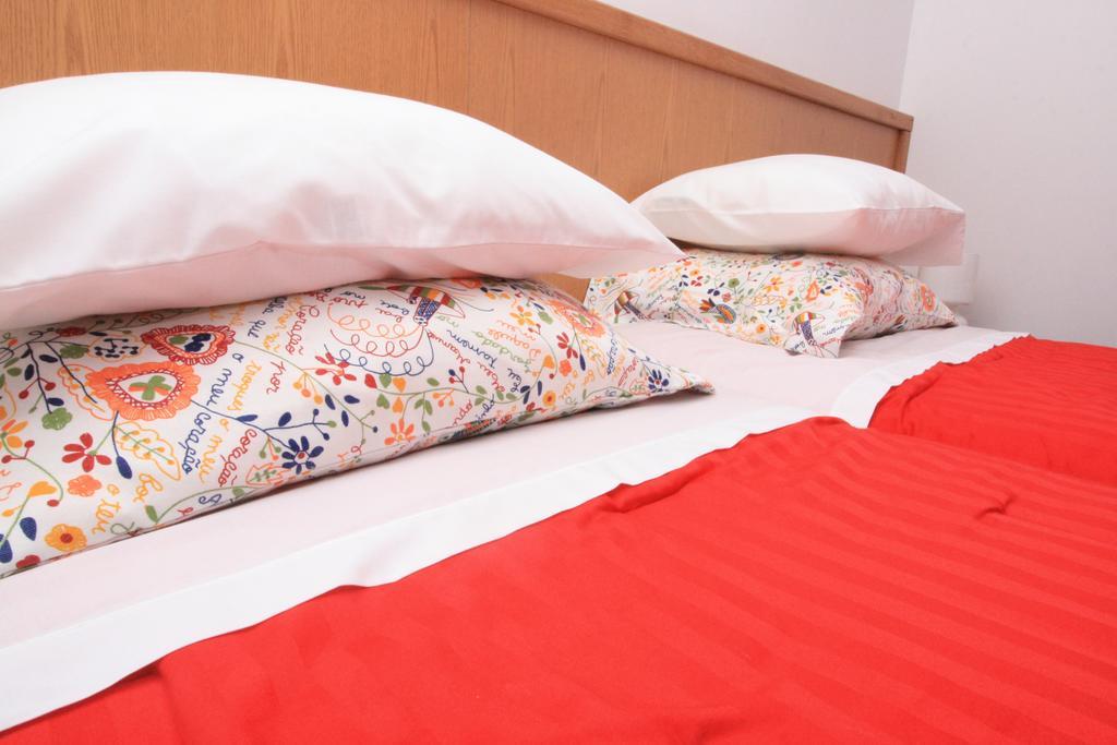 ビアナドカステロ Dias Houseゲストハウス 部屋 写真